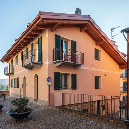 In Piazzetta Holiday Apartments, Barolo Εξωτερικό φωτογραφία